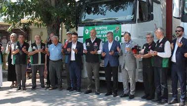 Konya'daki tırlar umut için yola çıktı: Nişanlı çiftleri sevindirecek
