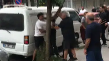 Hırsızlarla vatandaş arasında demir sopalı, taşlı kavga