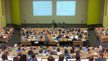 Vakıf üniversitelerinde fahiş zamma öğrenciler 'Dur!' dedi