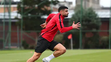 Konyaspor'un kaptanı yine kesik yedi: Montella kadroya almadı