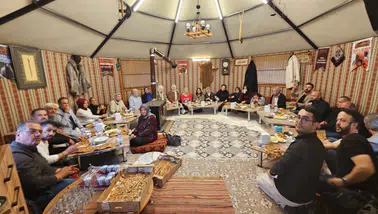 Konya’daki Sanatseverler, Halk Kütüphanesi’nde buluştu: Meram’da şair buluşması