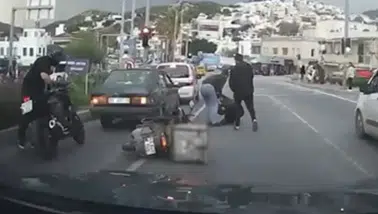 Kuryeyi yol ortasında böyle darbettiler: Yedikleri cezayla şok oldular