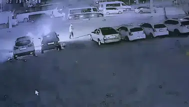Otomobil kundakçıları yine işbaşında: Galerideki 6 aracı ateşe verdi