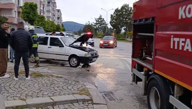 Konya'da seyir halindeki otomobilde yangın paniği