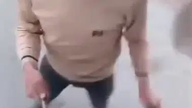 Kazaya sinirlendi: "Aynama vurdun" deyip, meslektaşına demir sopayla saldırdı