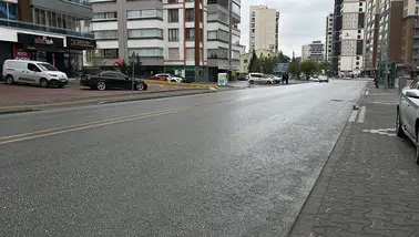 Konya'da bisiklet sürücüsü kabusu yaşadı: Taksi çarptı