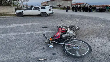 Konya'da motosiklet ile otomobil çarpıştı: 1 yaralı