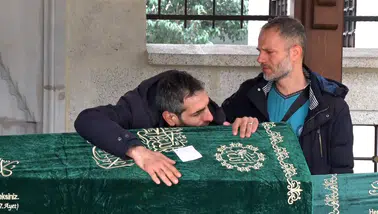 Konyalı Camii'nde acı dolu veda: Küçük kız son yolculuğuna uğurlandı