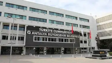 Antalya Büyükşehir Belediyesi'ne operasyon: Çok sayıda kişiye gözaltı