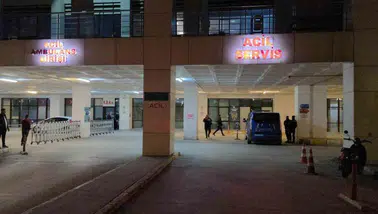 Sınır kapısında acı kaza! Askeri araç duvara çarptı