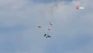 ABD'de hava gösterisi sırasında iki savaş uçağı böyle çarpıştı