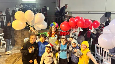 Konya'da çocukların yüzünü güldüren iftar programı gerçekleşti