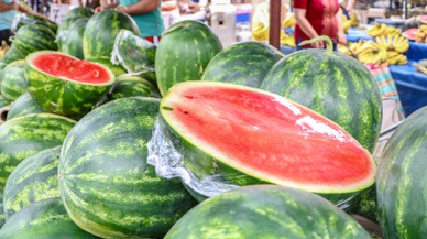 Konya'da bir dilim karpuz 50 lira