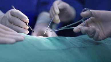 Menisküs ameliyatı olalım mı? Annem oldu yürüyemiyor, Amcam kötürüm kaldı