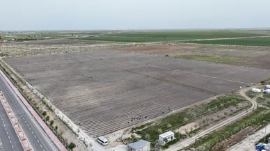Konya'da dev ekim başladı! Ata tohumları toprakla buluştu