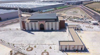 Konya sanayisindeki dev cami: Mimarisi ile dikkat çekiyor
