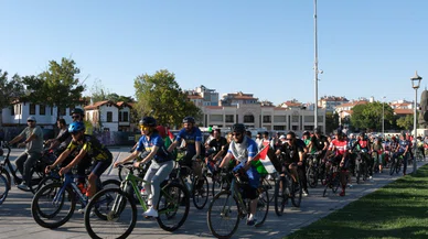 Konya'da dev protesto! Pedallar Gazze için döndü