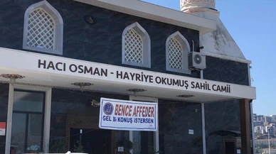 İnsanları Camiilere çeken afiş