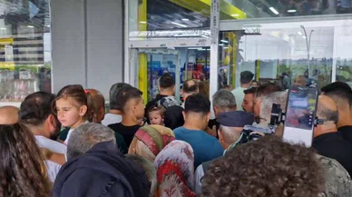 Market açılışında müşteriler birbirine girdi