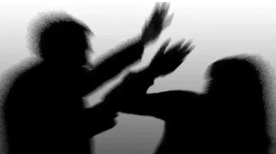 Konya'da vahşi baba! Çocuğu havaya kaldırıp yere fırlattı