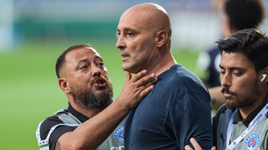 Konyaspor  sağlık ekibine saldırdı tarihi ceza aldı