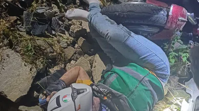 Arap turist dereye uçtu, feci can verdi