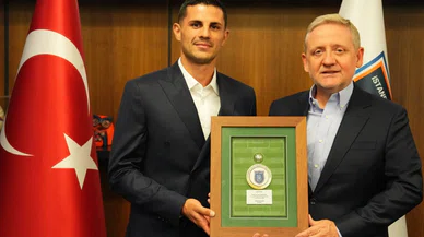 Başakşehir'den, Danijel Aleksic’e teşekkür plaketi