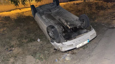 Konya'da feci kaza! Otomobil şarampole devrildi