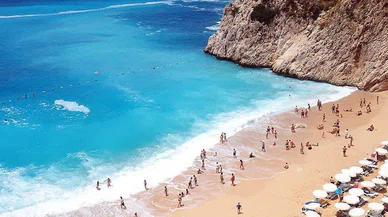 Türkiye'den turizmde büyük başarı! Milyonlar turist ağırlandı