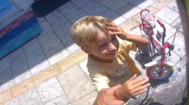 Kask takmayan çocuğa çizgi film yasağı