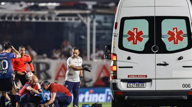 Uruguaylı futbolcu sevenlerini yasa boğdu
