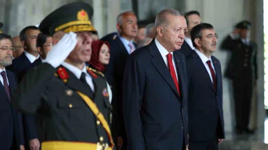 Devlet Erkanı Anıtkabir'de