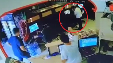Askerden kaçıp askeri oyun oynamaya gitti