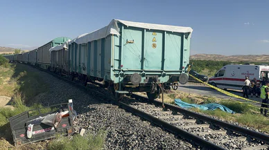 Yük treni, anne ve çocuklarını hayattan kopardı