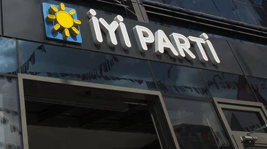 İYİ Parti'deki eriyiş devam ediyor! Peş peşe istifalar