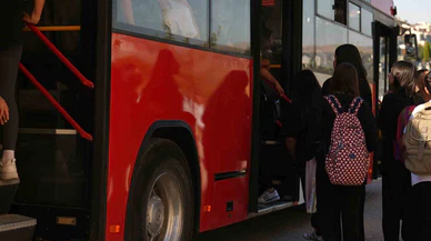 Oksijen tüpü otobüste paniğe neden oldu
