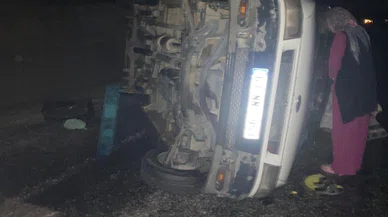 Konya'da tarım işçilerini taşıyan servis devrildi! Onlarca yaralı var