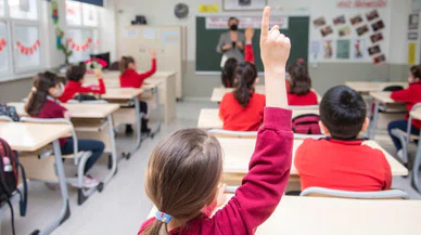 Okullarda forma dönemi başlıyor: Yeni kıyafetlerin nasıl olacağı belli oldu