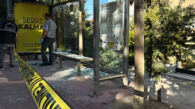 Durakta bekleyen kadını av tüfeğiyle vurdu