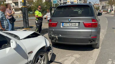 Aksaray’da otomobil cipe arkadan çarptı: 2 yaralı