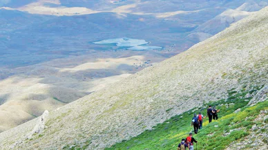 Bu hazine tam 2,5 milyon yıldır Konya'da! Görenler kar yağdı sanıyor