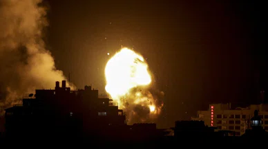 Pakistan'da bombalı saldırı: 11 ölü, 6 yaralı