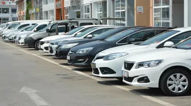 Kamudaki binlerce araç satışa çıkıyor. İkinci el piyasası düşecek mi?