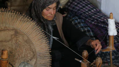 Konya'daki asırlık tezgah halen işliyor