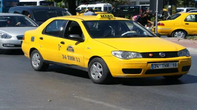Kız kaçırmak için taksi çalmaya çaldılar