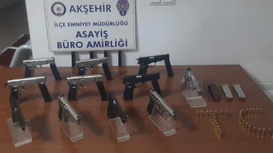 Akşehir'de durdurulan araçtan resmen cephanelik çıktı