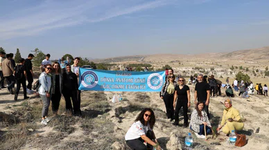 NEÜ'lü öğrenciler Dünya Anatomi gününü fidan dikerek kutladı