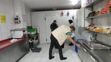 Vatandaşa sucuk, pide harcı, kebap diye yedirdikleri mide bulandırıcı