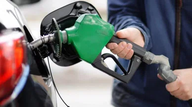 Benzine ve motorine indirim geliyor! Salı günü pompaya yansıyacak