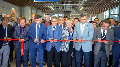 NEÜ'den öğrencilerin yüzünü güldürecek adım